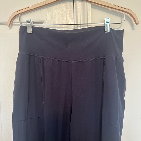 Athleta Salutation High Rise Jogger in PowerVita - Navy // Large - Picture 5 of 6